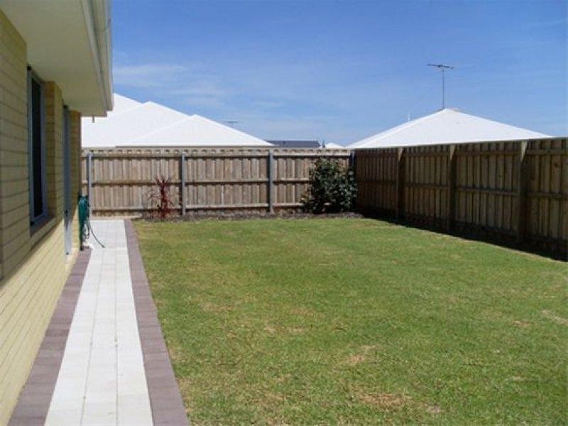 50 Seascapes Boulevard, Halls Head WA 6210