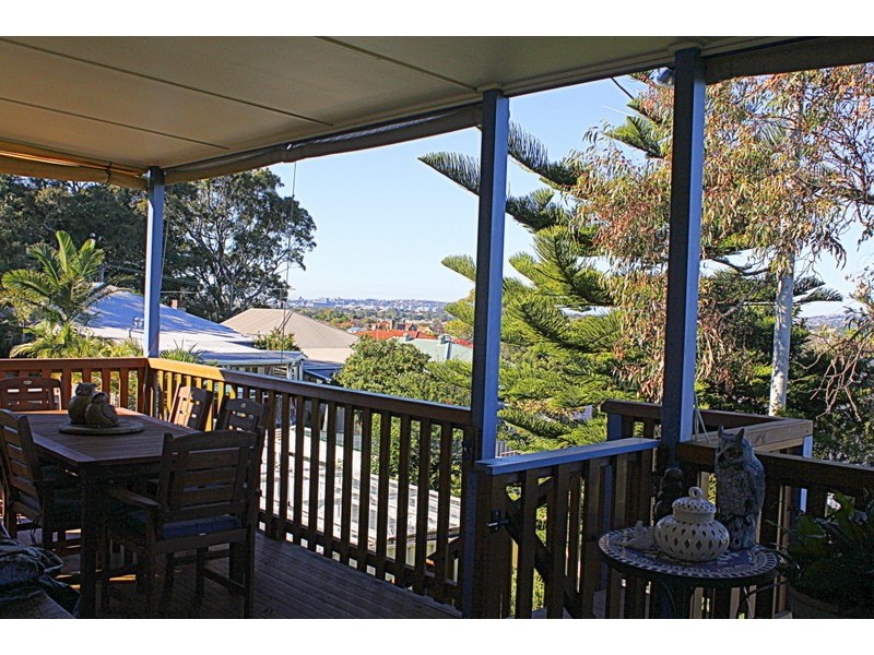 4 Cross, Mayfield West NSW 2304