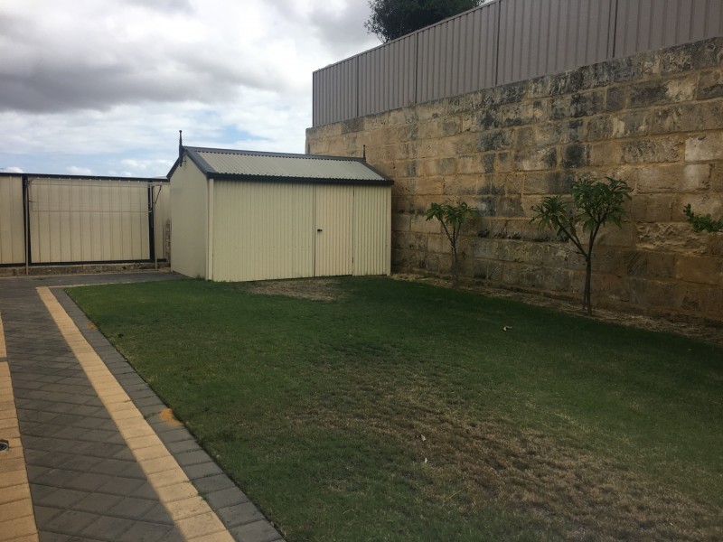 16 Edgebaston Drive, Madeley WA 6065