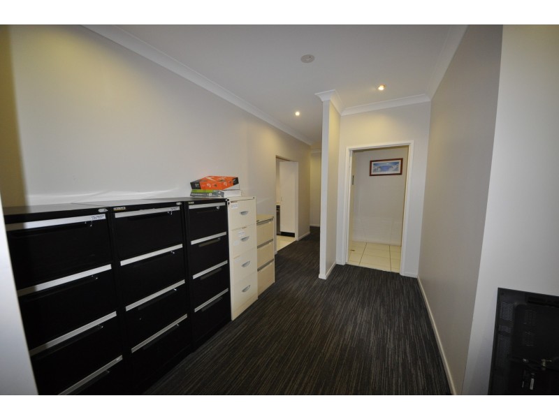 34 Hamlet Street, Mackay QLD 4740