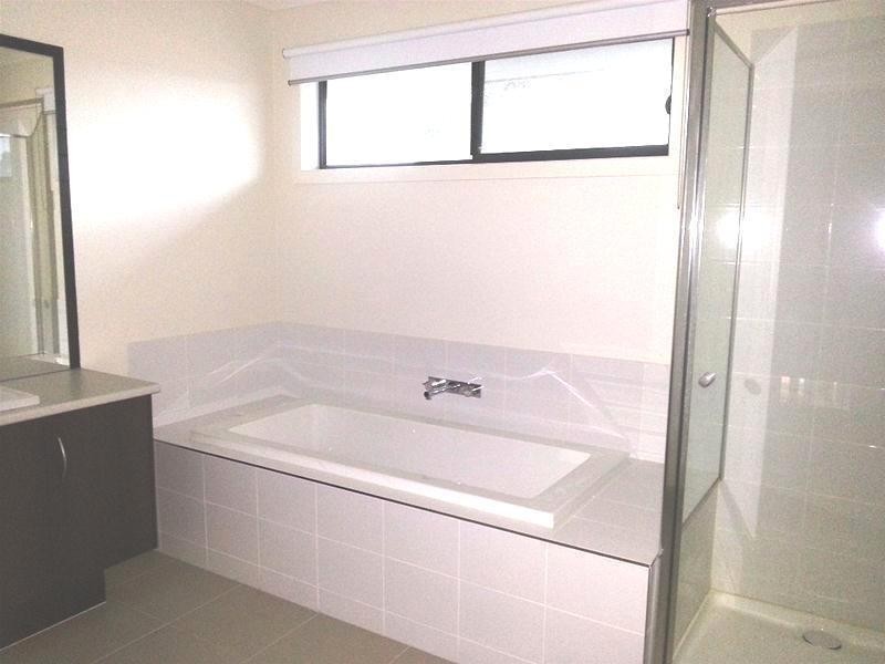 175 Sandhurst Boulevard, Sandhurst VIC 3977