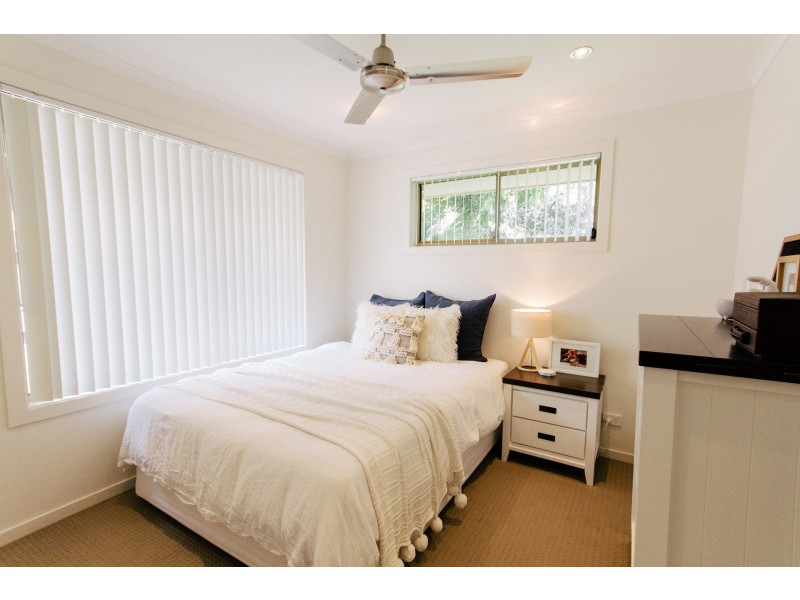 16 Elaine Street, Southport QLD 4215