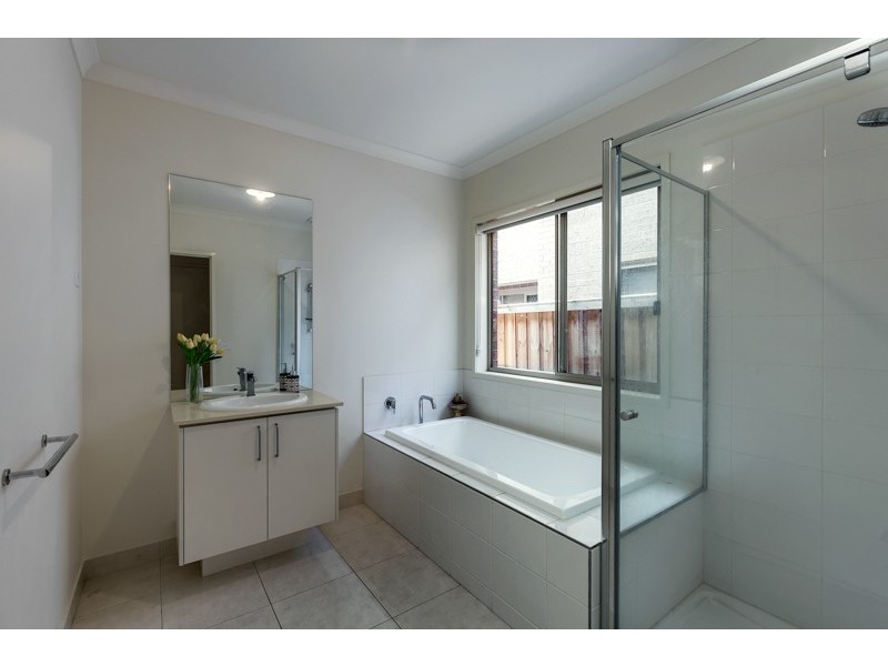 10 Living Crescent, Point Cook VIC 3030