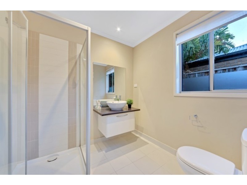 6 St Andrews Drive, Deer Park VIC 3023