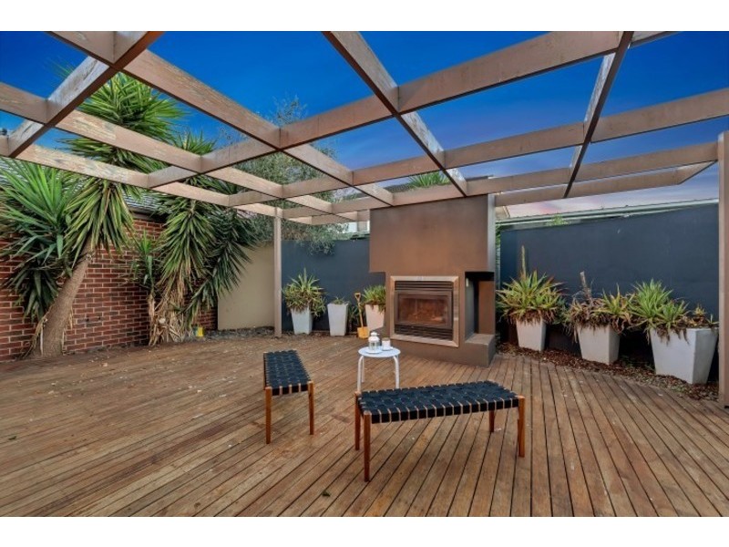 6 St Andrews Drive, Deer Park VIC 3023