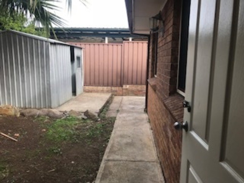 12 Sandalwood Avenue, St Clair NSW 2759