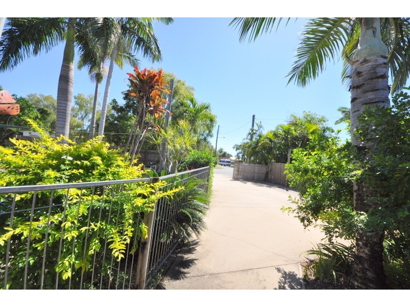 10 Smethurst Street, Andergrove QLD 4740