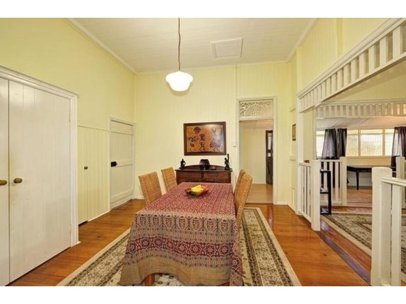 33 Bingera Street, Bundaberg West QLD 4670