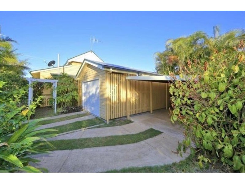 33 Bingera Street, Bundaberg West QLD 4670