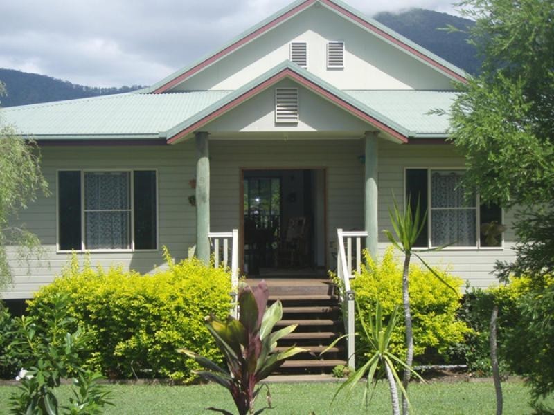 21-23 Costain St, Goldsborough QLD 4865