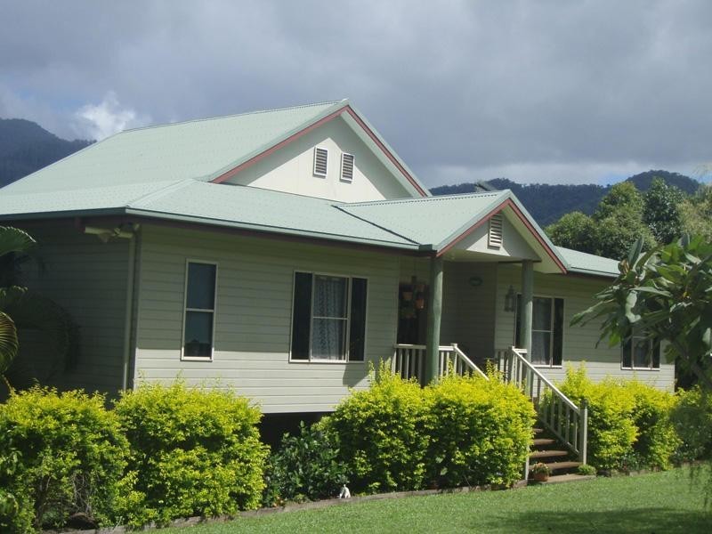 21-23 Costain St, Goldsborough QLD 4865