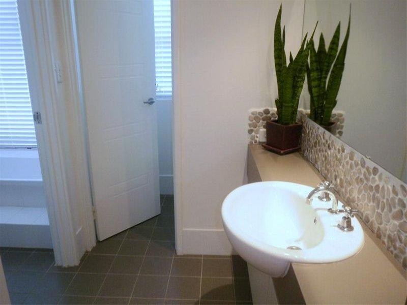 8 Wicklow Circle, Darch WA 6065