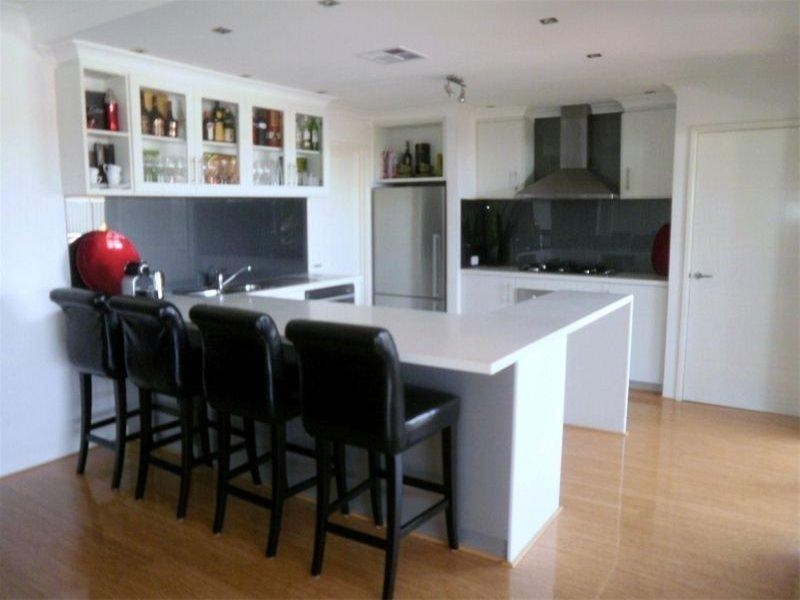 8 Wicklow Circle, Darch WA 6065