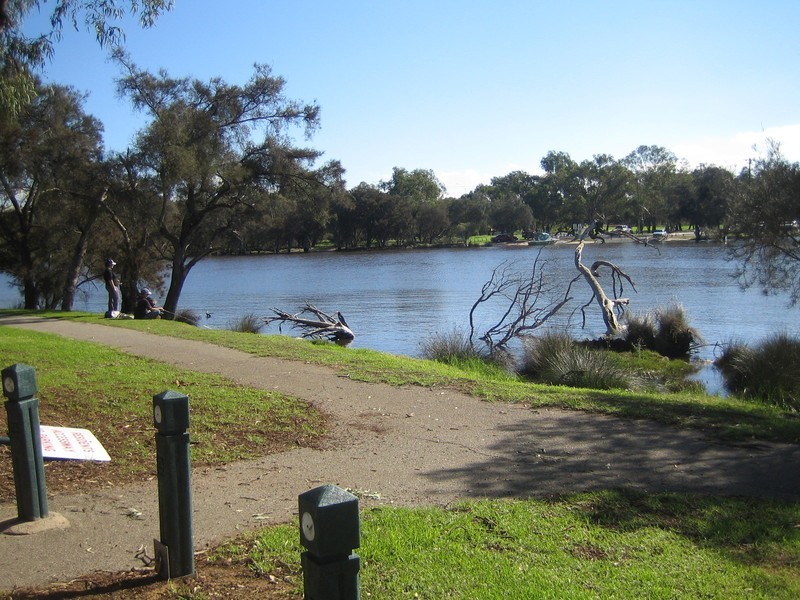 15 and 15a Kanowna Avenue West, Ascot WA 6104