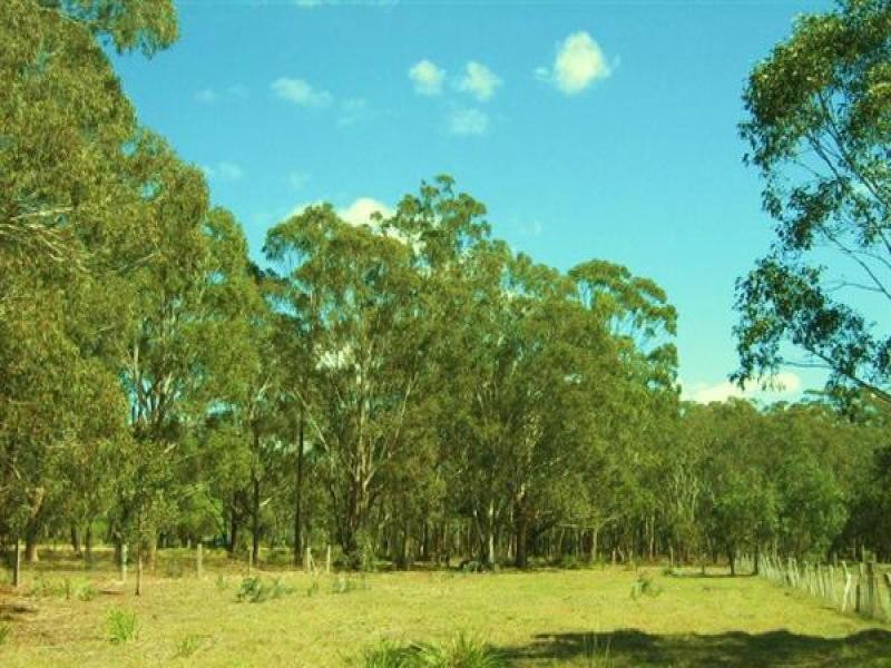 10 Centre Road, Raymond Island VIC 3880