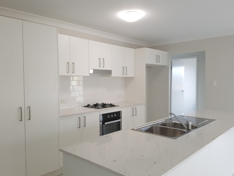 185 Dixon Drive, Pimpama QLD 4209