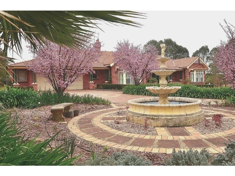 215 Capitol Hill Drive, Mount Vernon NSW 2178