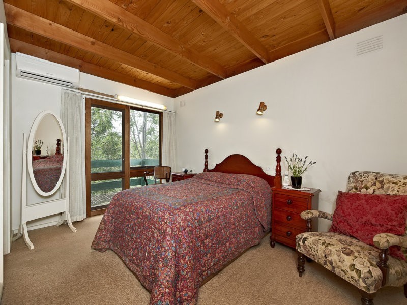 31 Wooddale Grove, Donvale VIC 3111