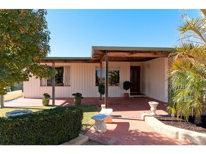 26 Togo Street, Cunderdin WA 6407