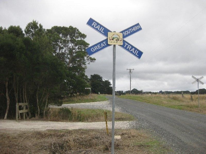 249 Lowrys Road, Fish Creek VIC 3959