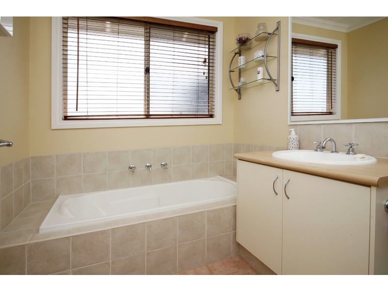 35 Hudson Street, Bayswater WA 6053