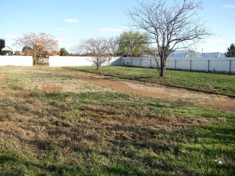 21 Wade Street, Coolamon NSW 2701