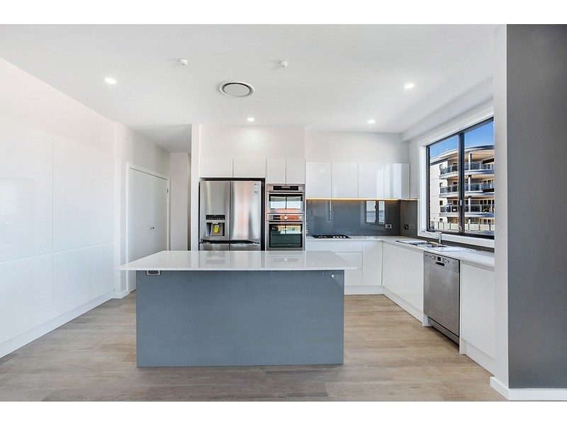 9 Sunset Boulevard, Soldiers Point NSW 2317