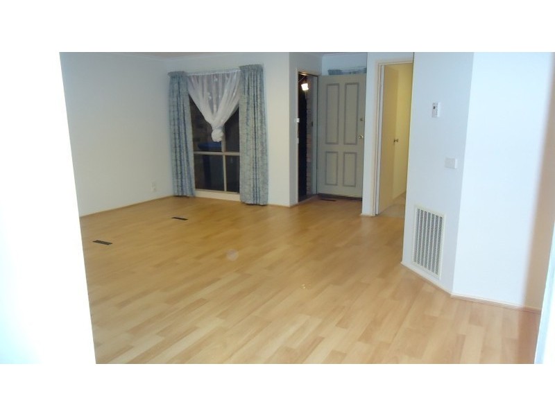 74 Wilmington Avenue, Hoppers Crossing VIC 3029