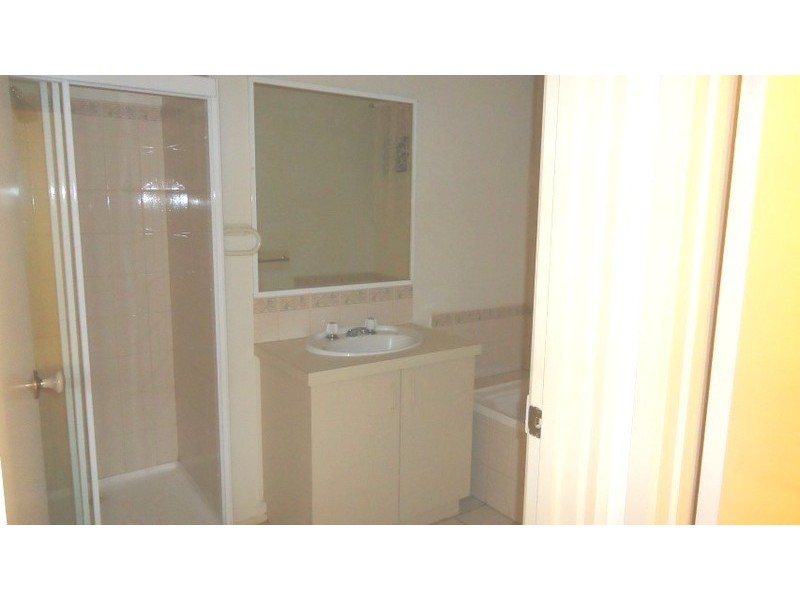 74 Wilmington Avenue, Hoppers Crossing VIC 3029