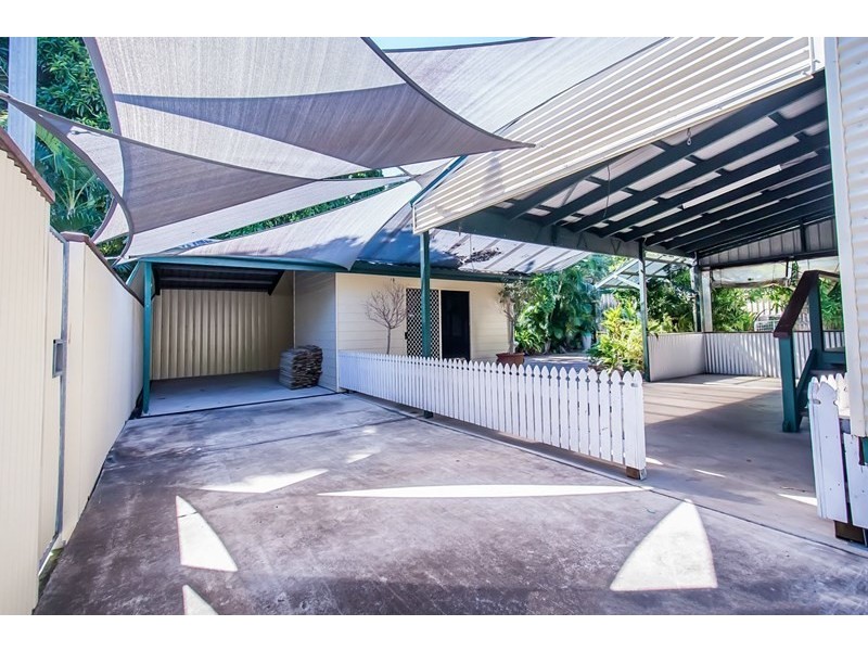 8 Quail Street, Slade Point QLD 4740