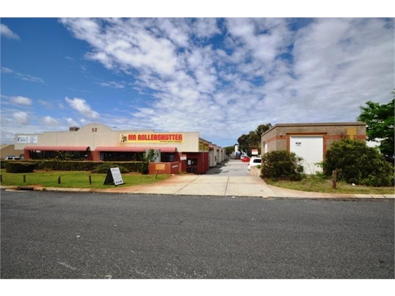 10/12 Paramount Drive, Wangara WA 6065