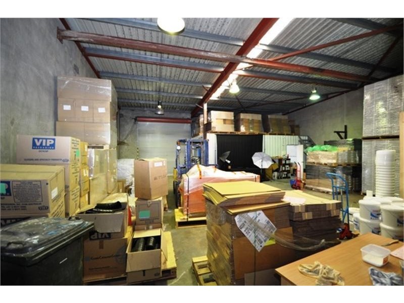 10/12 Paramount Drive, Wangara WA 6065