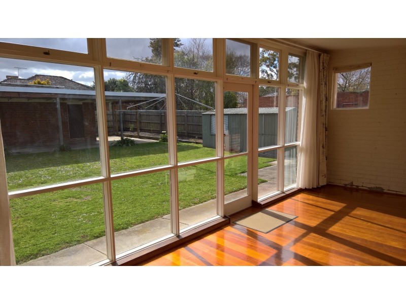 21 Bath Road, Glen Iris VIC 3146