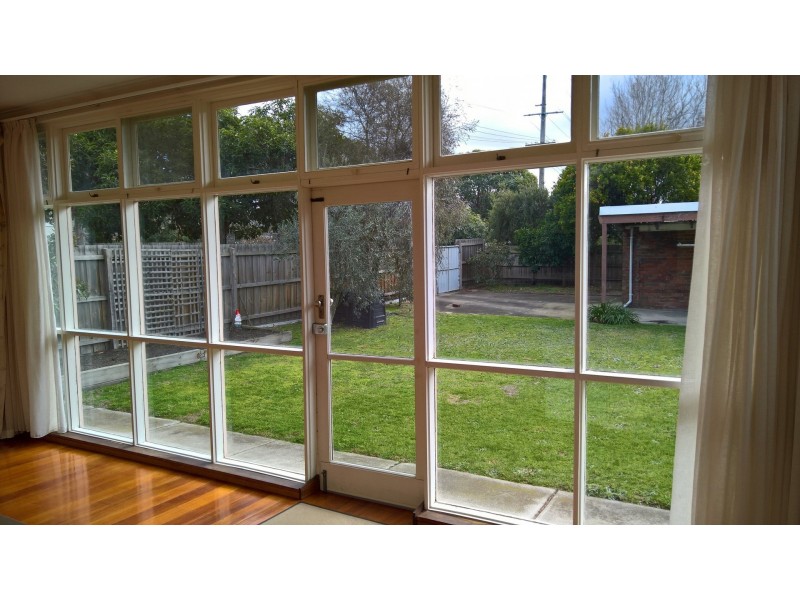 21 Bath Road, Glen Iris VIC 3146
