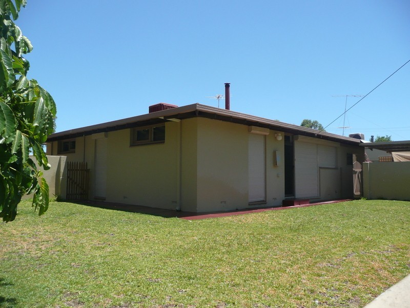61 Cygnus Street, Rockingham WA 6168