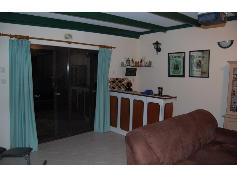 4 Cowie Place, Dianella WA 6059