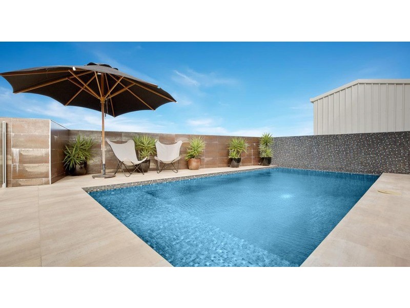 24 Reef Parade, Mackay QLD 4740