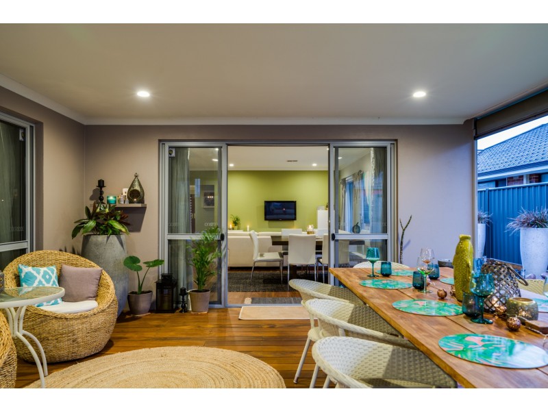 130 Rossiter Avenue, Piara Waters WA 6112