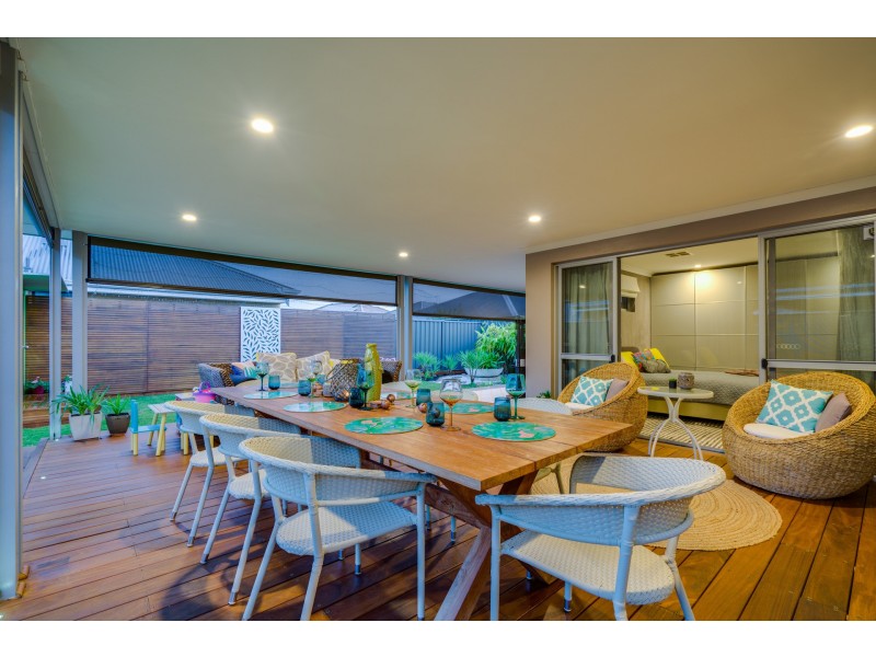 130 Rossiter Avenue, Piara Waters WA 6112