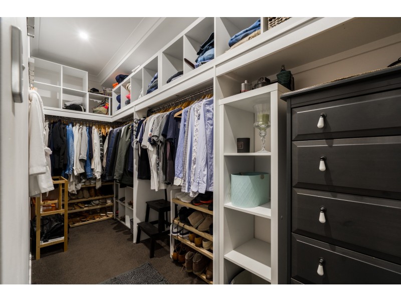 130 Rossiter Avenue, Piara Waters WA 6112