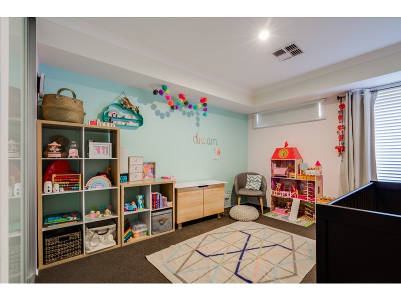 130 Rossiter Avenue, Piara Waters WA 6112