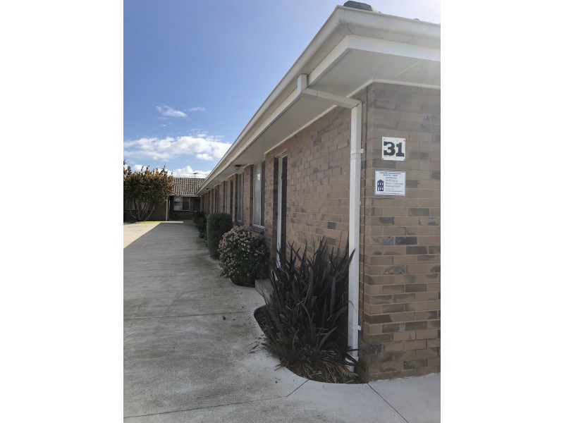 2/31 Bradley Street, Newport VIC 3015