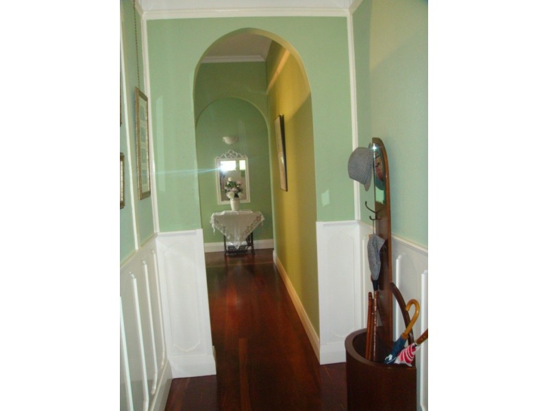 14 Gilbert Street, Bayswater WA 6053