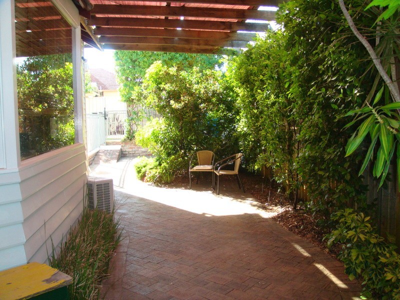 14 Gilbert Street, Bayswater WA 6053