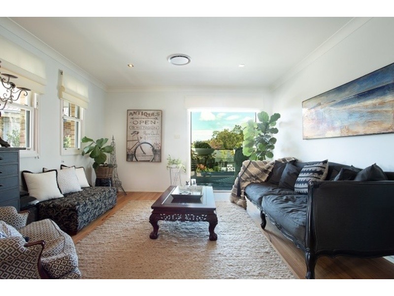 11 Windward Crescent, Gwandalan NSW 2259