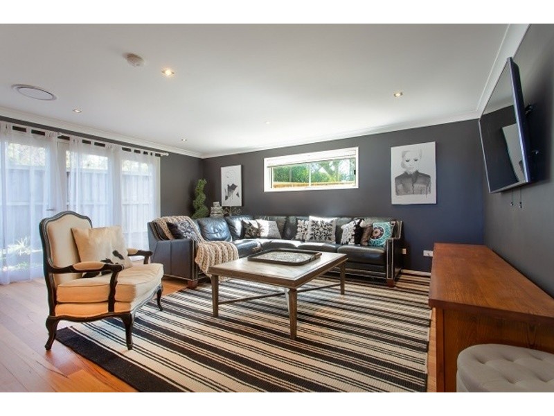 11 Windward Crescent, Gwandalan NSW 2259