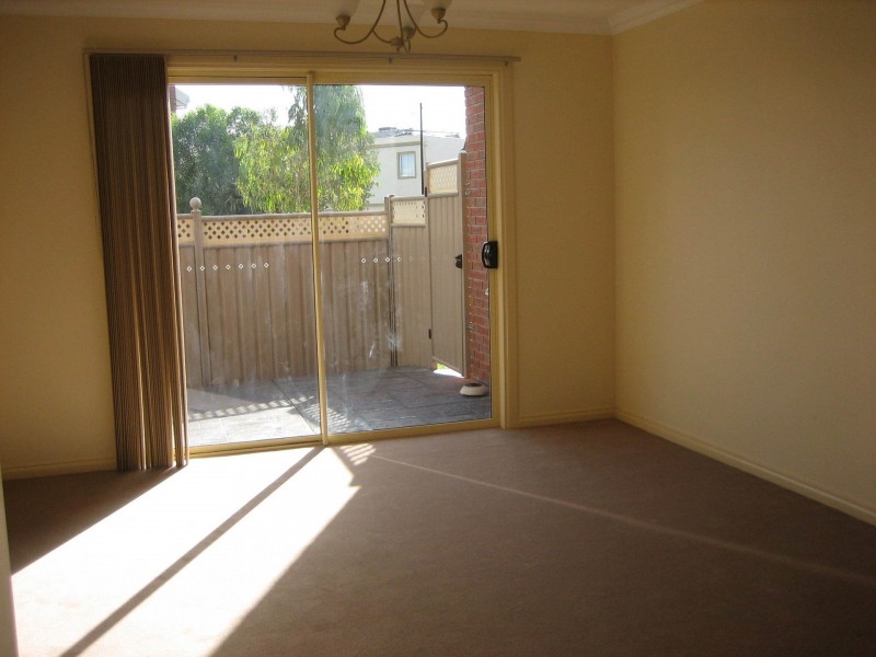 Coburg VIC 3058