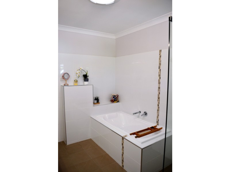 125 Camm Road, Mount Julian QLD 4800