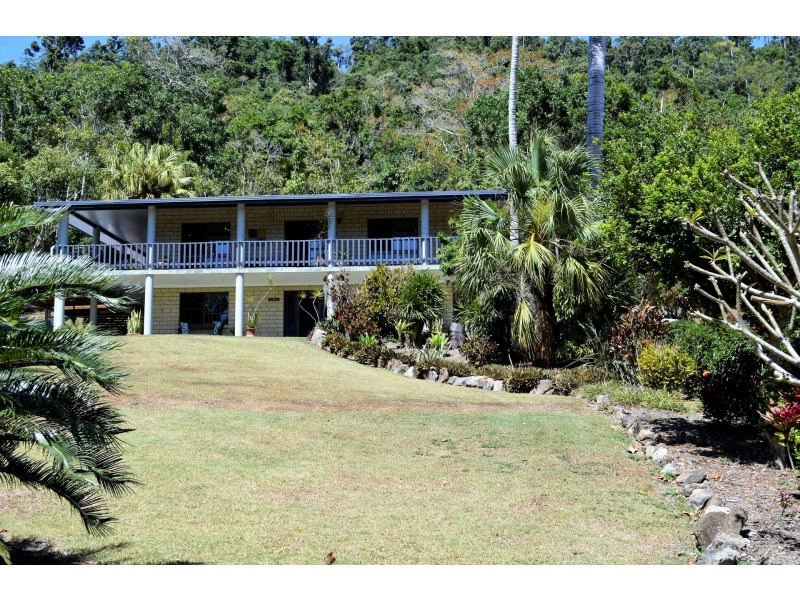 125 Camm Road, Mount Julian QLD 4800