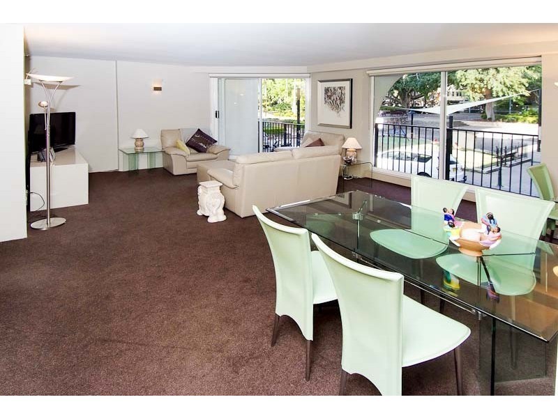 2 Elizabeth Bay Road, Elizabeth Bay NSW 2011